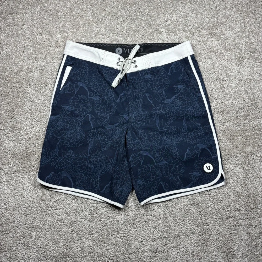 Vuori Mens Cruise Boardshort Navy Blue Floral Hydrangea Print Swim Trunks 28